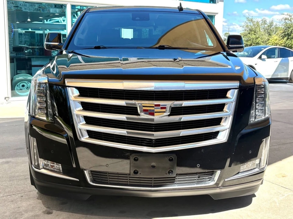 2019 Cadillac Escalade 4th Gen - Image 2 of 12