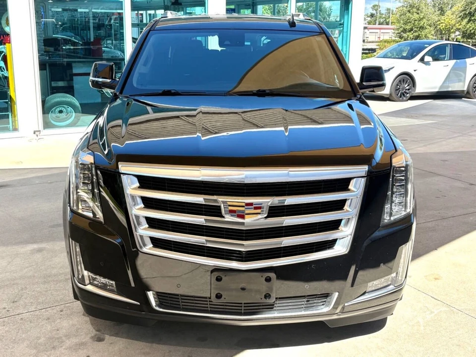 2019 Cadillac Escalade 4th Gen - Image 3 of 12