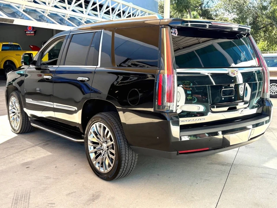 2019 Cadillac Escalade 4th Gen - Image 9 of 12