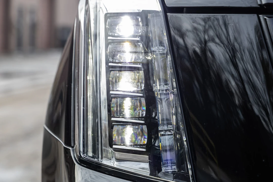 2019 Cadillac Escalade 4th Gen - Image 14 of 31