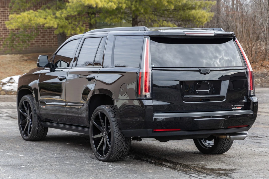 2019 Cadillac Escalade 4th Gen - Image 7 of 31