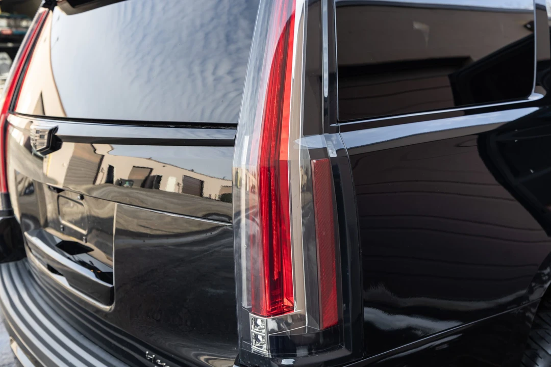 2019 Cadillac Escalade 4th Gen - Image 19 of 31