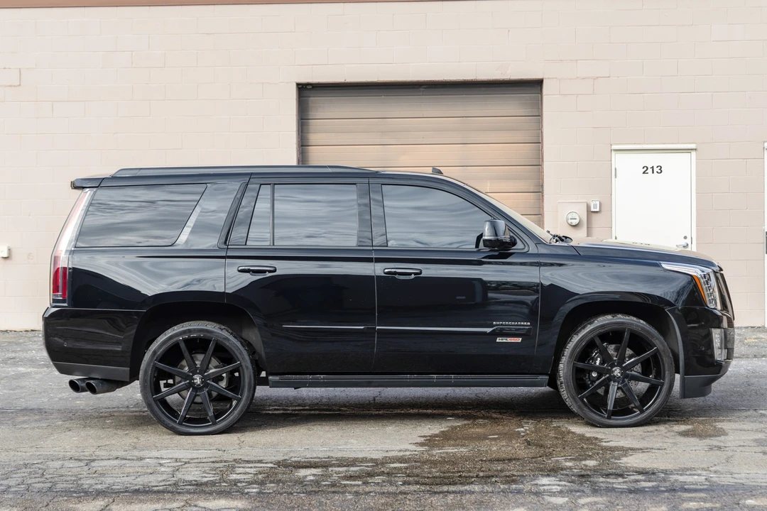 2019 Cadillac Escalade 4th Gen - Image 4 of 31