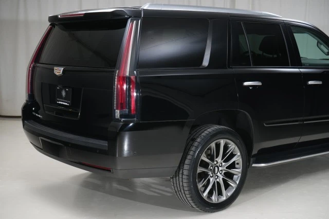 2019 Cadillac Escalade 4th Gen - Image 17 of 21