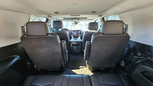 2019 Cadillac Escalade 4th Gen - Image 8 of 21