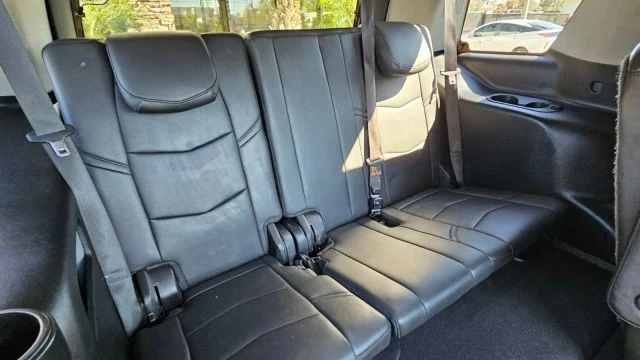 2019 Cadillac Escalade 4th Gen - Image 11 of 21