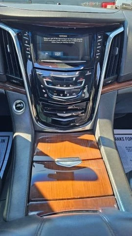 2019 Cadillac Escalade 4th Gen - Image 19 of 21