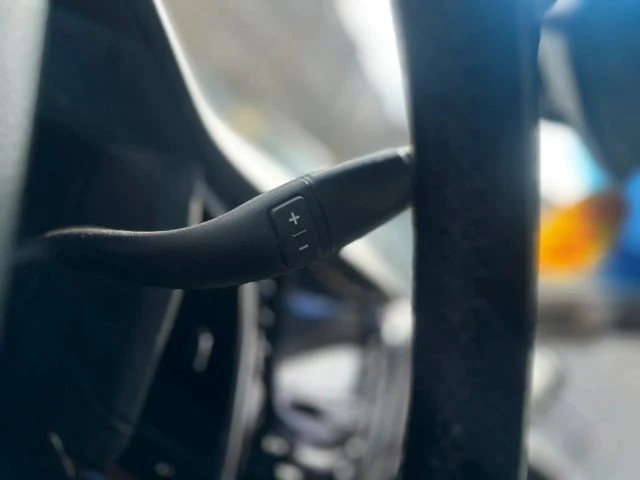 2019 Cadillac Escalade 4th Gen - Image 17 of 21