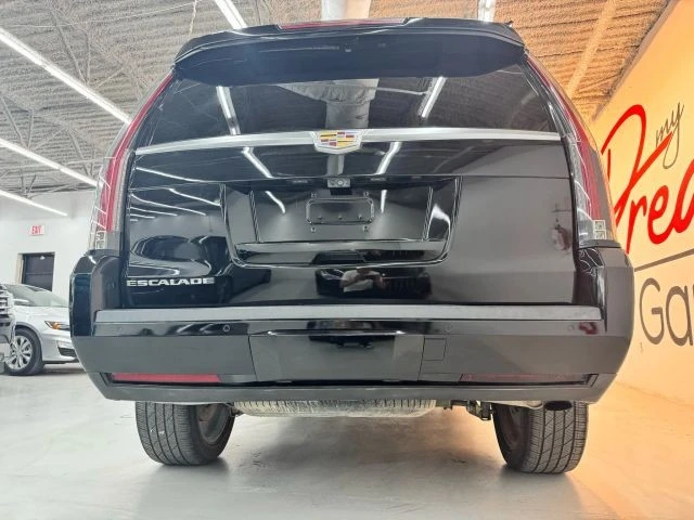 2019 Cadillac Escalade 4th Gen - Image 8 of 21