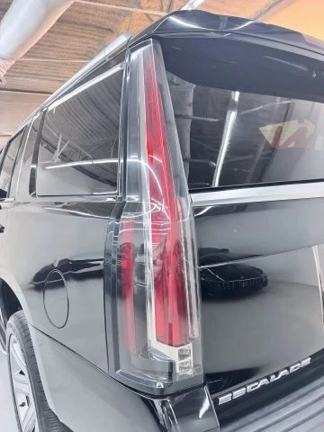 2019 Cadillac Escalade 4th Gen - Image 10 of 21