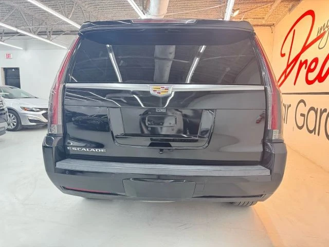 2019 Cadillac Escalade 4th Gen - Image 10 of 21