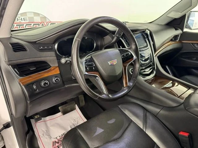 2019 Cadillac Escalade 4th Gen - Image 10 of 12
