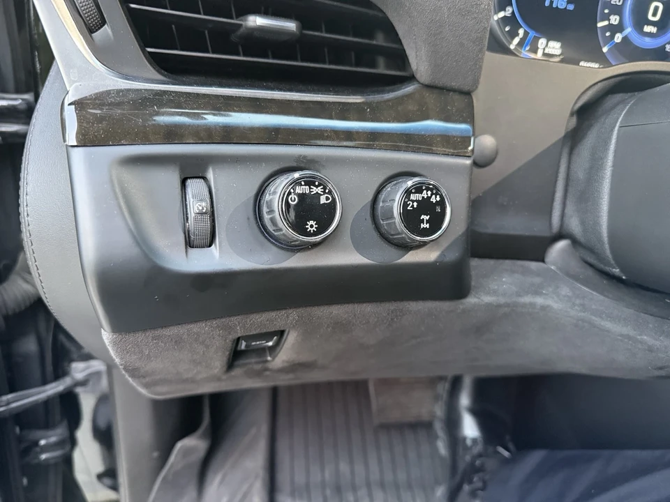 2019 Cadillac Escalade 4th Gen - Image 10 of 21