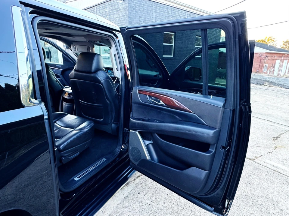 2019 Cadillac Escalade 4th Gen - Image 13 of 21