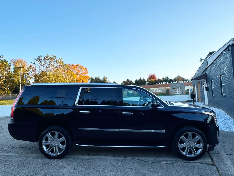 2019 Cadillac Escalade 4th Gen - Image 2 of 21