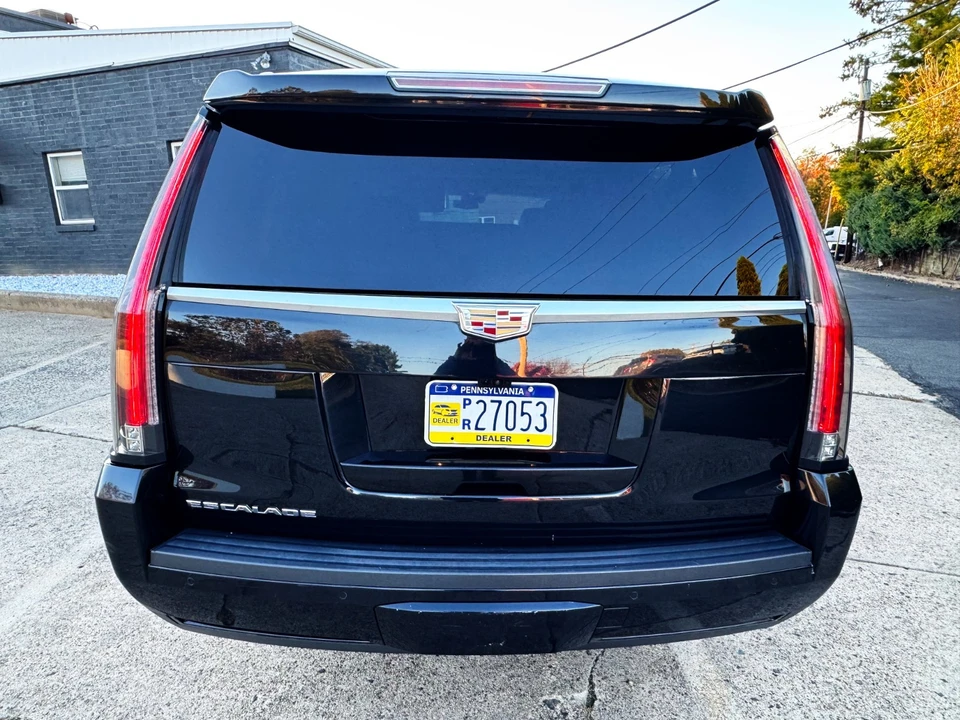 2019 Cadillac Escalade 4th Gen - Image 4 of 21