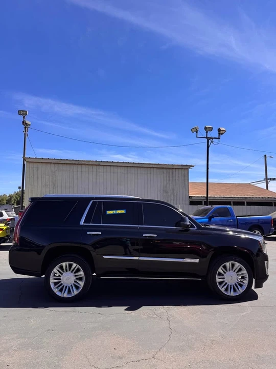 2019 Cadillac Escalade 4th Gen - Image 2 of 14