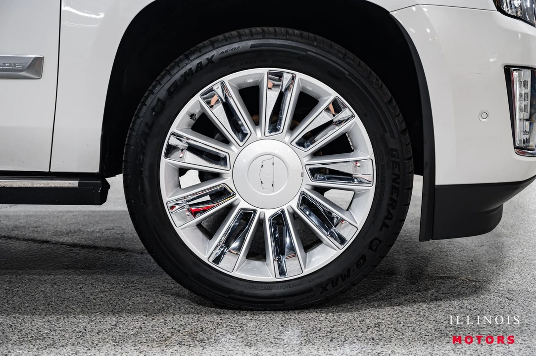 2019 Cadillac Escalade 4th Gen - Image 12 of 21