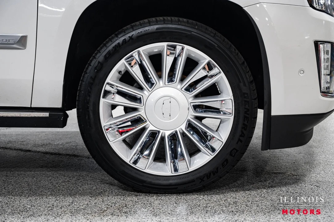2019 Cadillac Escalade 4th Gen - Image 12 of 21