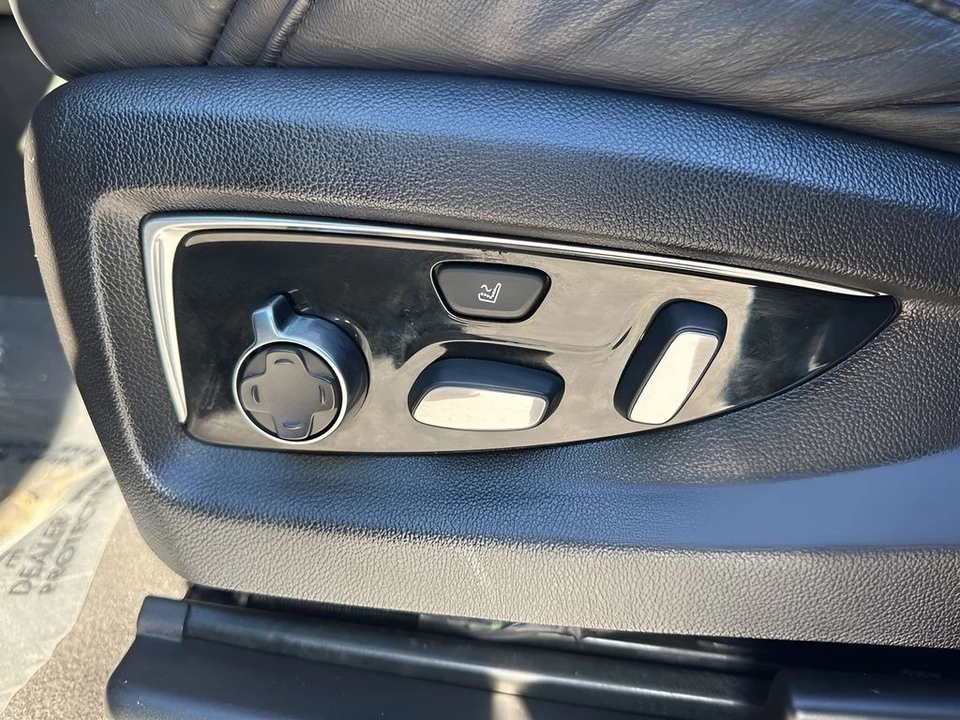 2019 Cadillac Escalade 4th Gen - Image 10 of 12