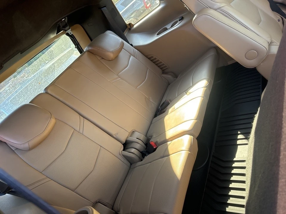 2019 Cadillac Escalade 4th Gen - Image 9 of 12