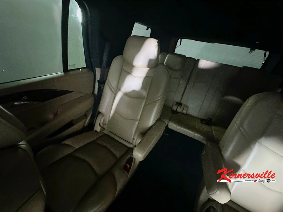 2019 Cadillac Escalade 4th Gen - Image 12 of 21