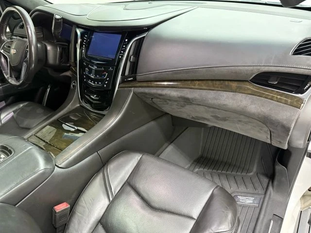 2019 Cadillac Escalade 4th Gen - Image 19 of 21