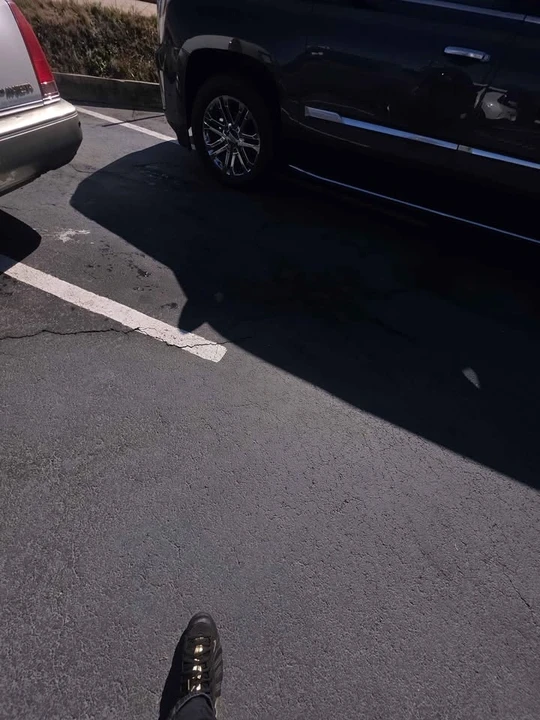 2019 Cadillac Escalade 4th Gen - Image 2 of 2