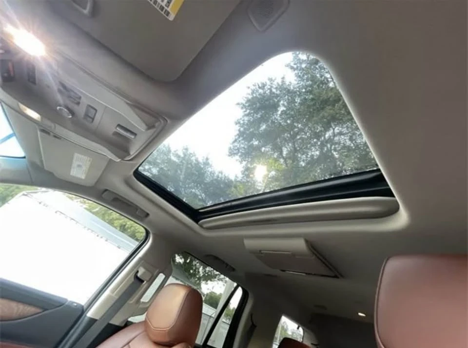 2019 Cadillac Escalade 4th Gen - Image 14 of 17