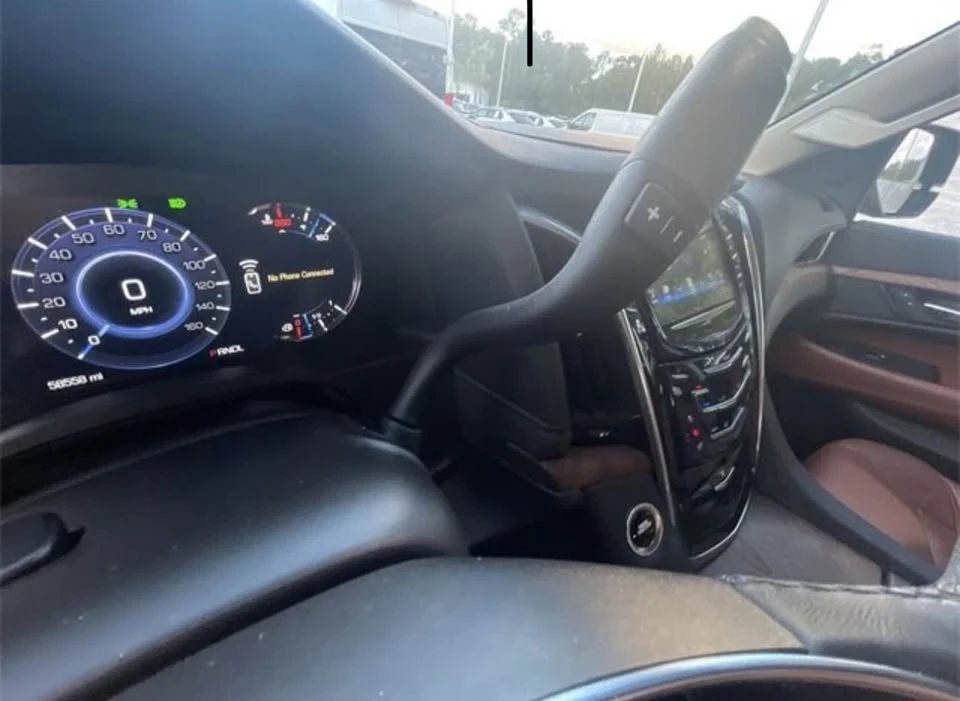 2019 Cadillac Escalade 4th Gen - Image 12 of 17
