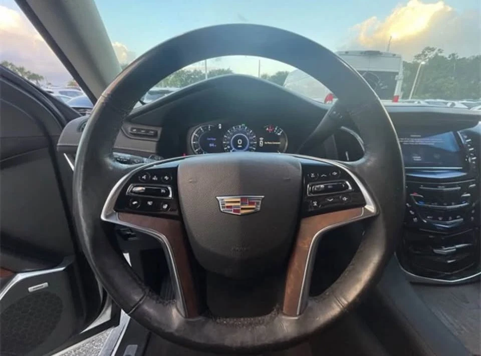 2019 Cadillac Escalade 4th Gen - Image 7 of 17