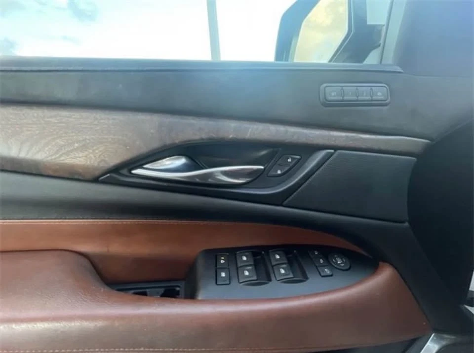2019 Cadillac Escalade 4th Gen - Image 6 of 17
