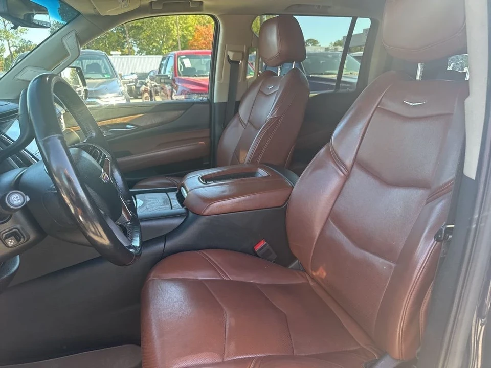 2019 Cadillac Escalade 4th Gen - Image 10 of 12