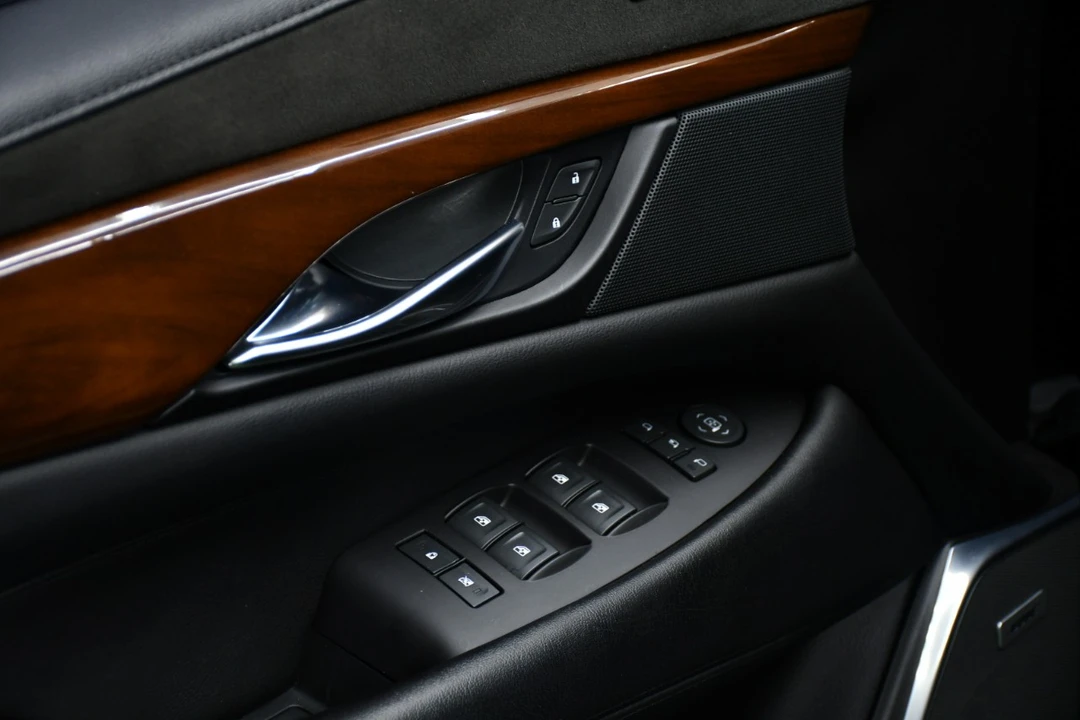 2019 Cadillac Escalade 4th Gen - Image 18 of 21