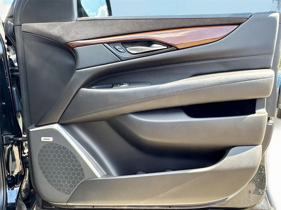 2019 Cadillac Escalade 4th Gen - Image 15 of 15
