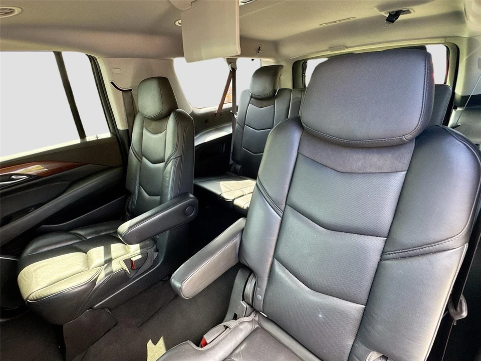 2019 Cadillac Escalade 4th Gen - Image 10 of 15