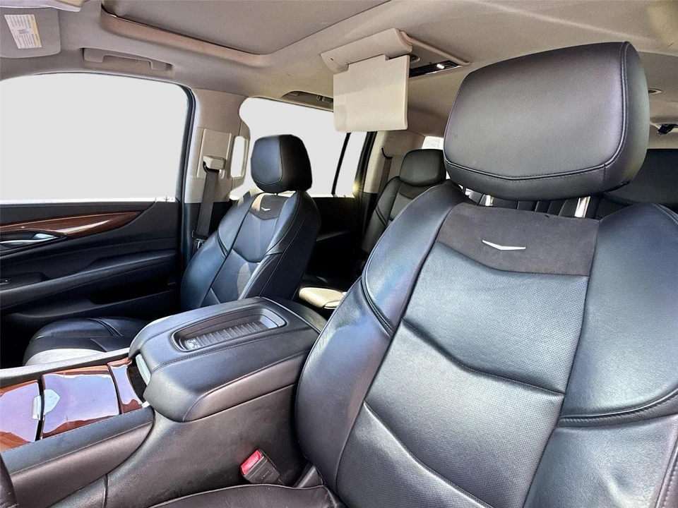 2019 Cadillac Escalade 4th Gen - Image 8 of 15