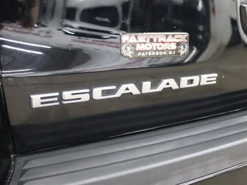 2019 Cadillac Escalade 4th Gen - Image 8 of 12