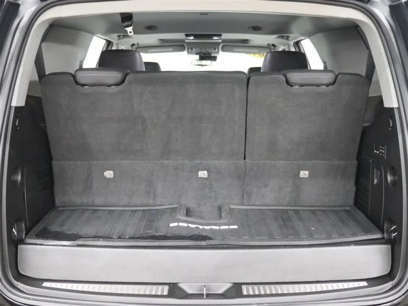 2019 Cadillac Escalade 4th Gen - Image 6 of 12