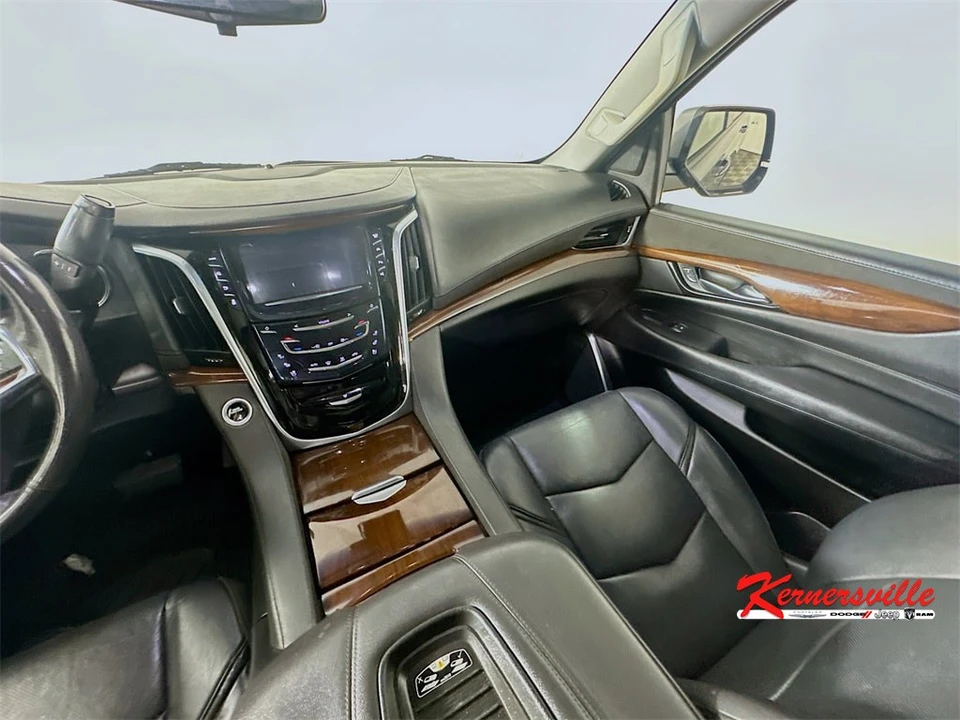 2019 Cadillac Escalade 4th Gen - Image 11 of 12