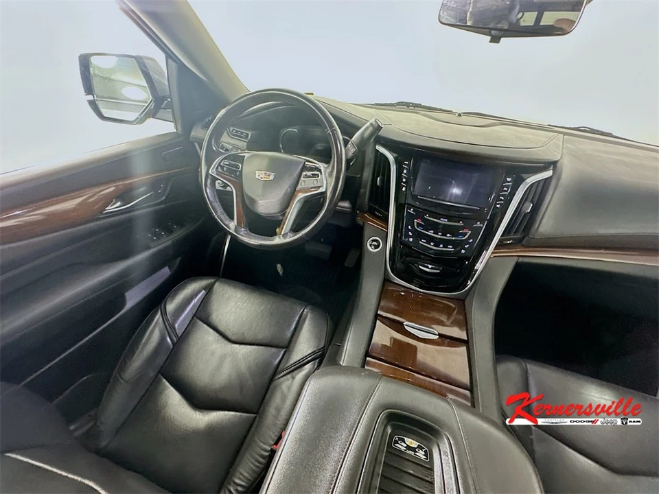 2019 Cadillac Escalade 4th Gen - Image 9 of 12