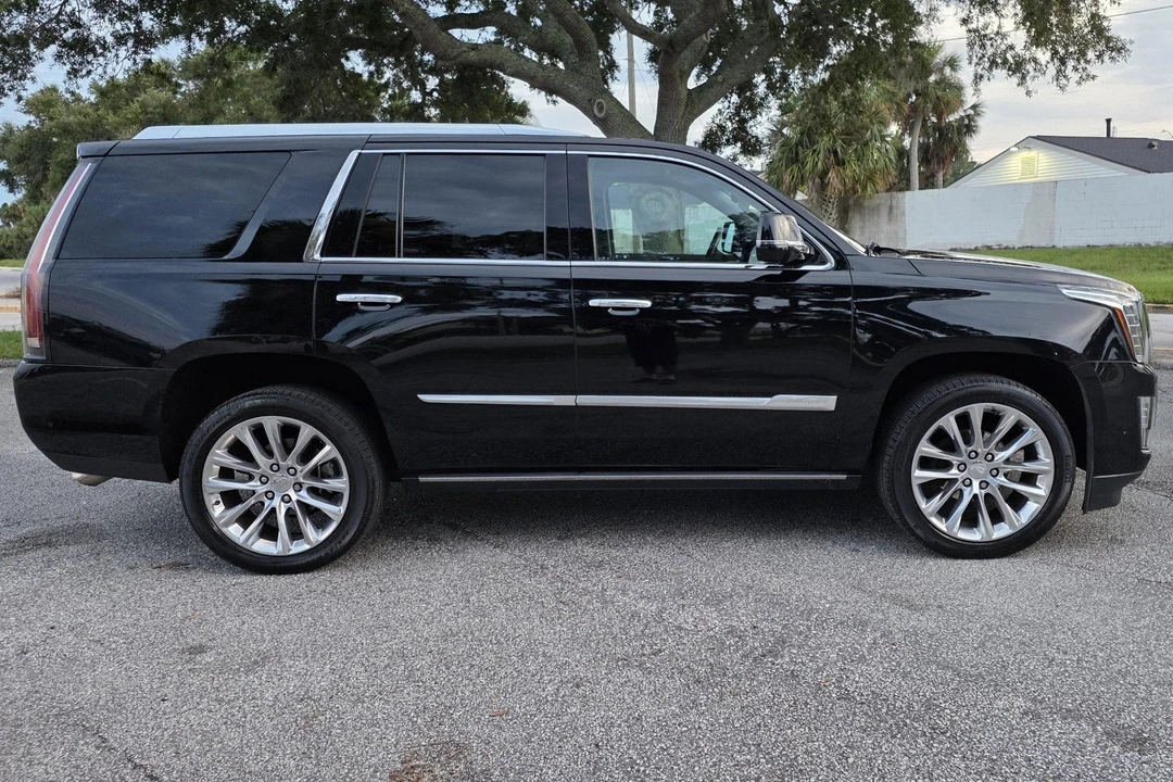 2019 Cadillac Escalade 4th Gen - Image 20 of 31