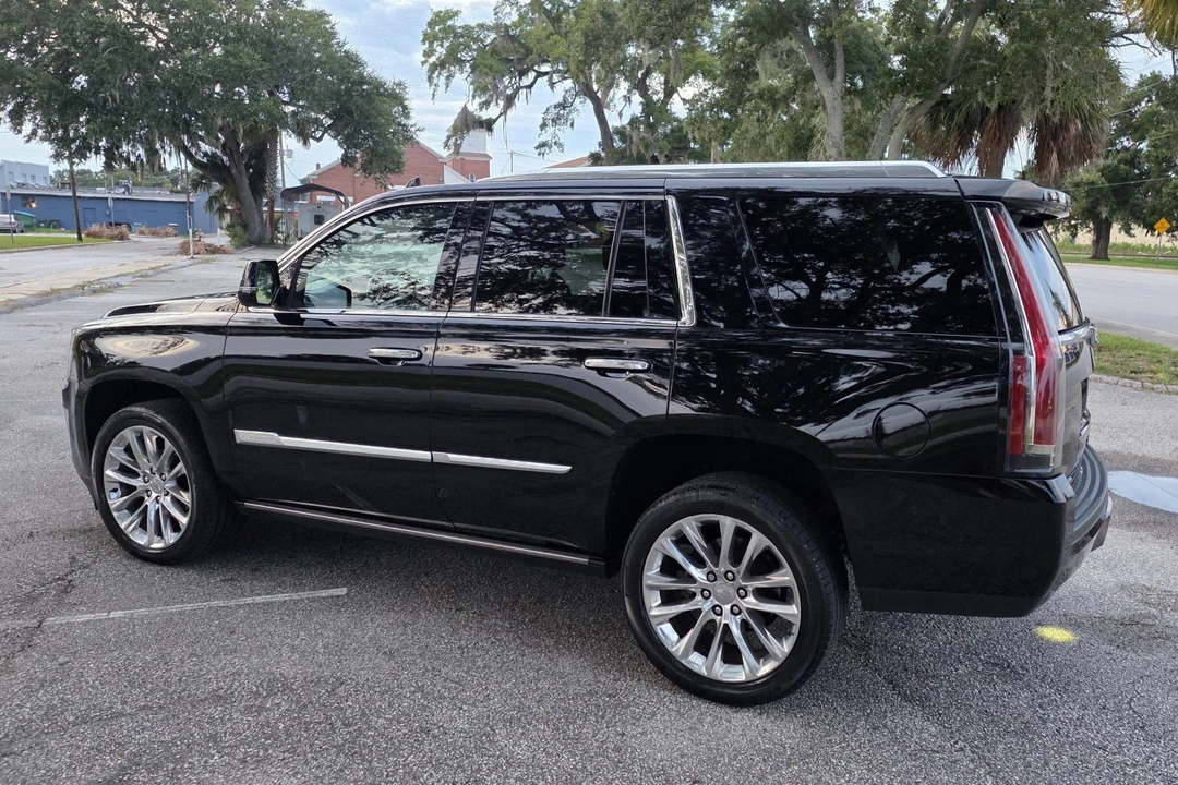 2019 Cadillac Escalade 4th Gen - Image 9 of 31