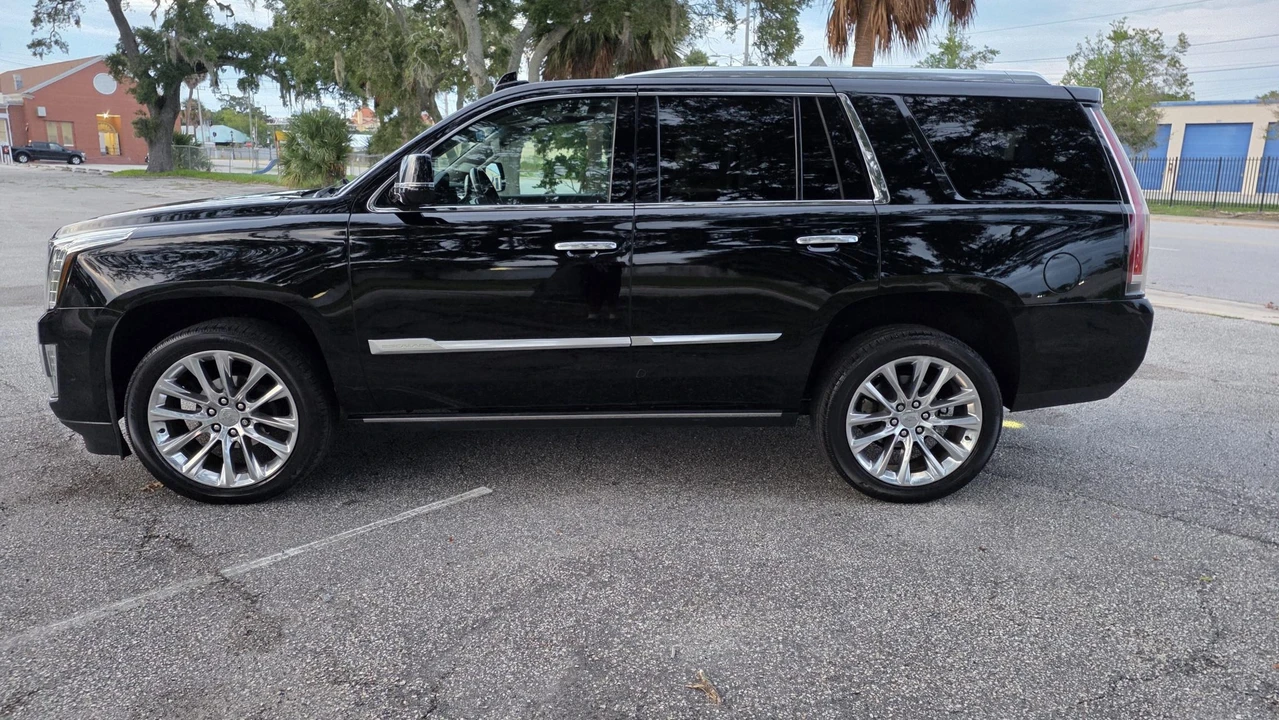 2019 Cadillac Escalade 4th Gen - Image 8 of 31