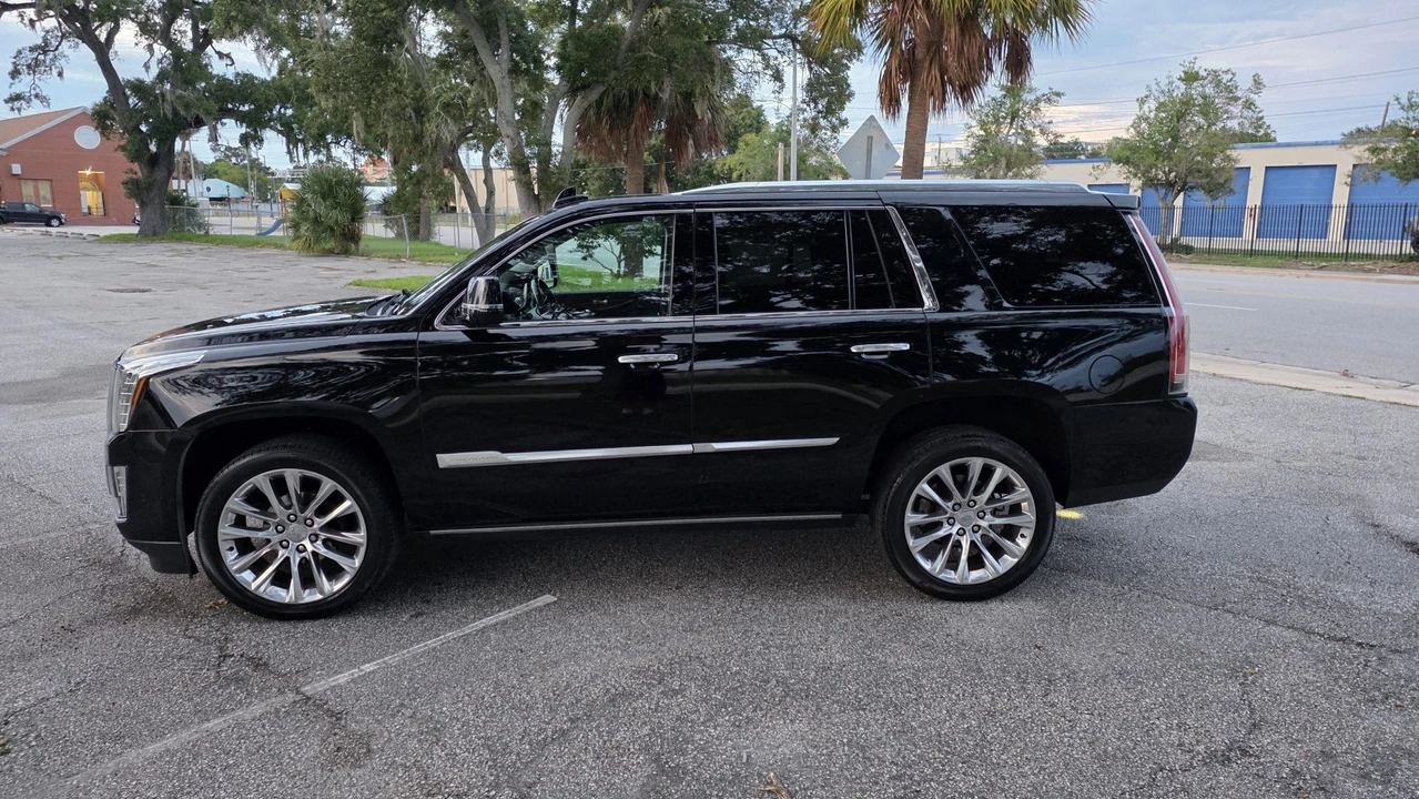 2019 Cadillac Escalade 4th Gen - Image 5 of 31
