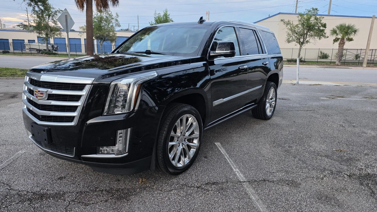 2019 Cadillac Escalade 4th Gen - Image 2 of 31