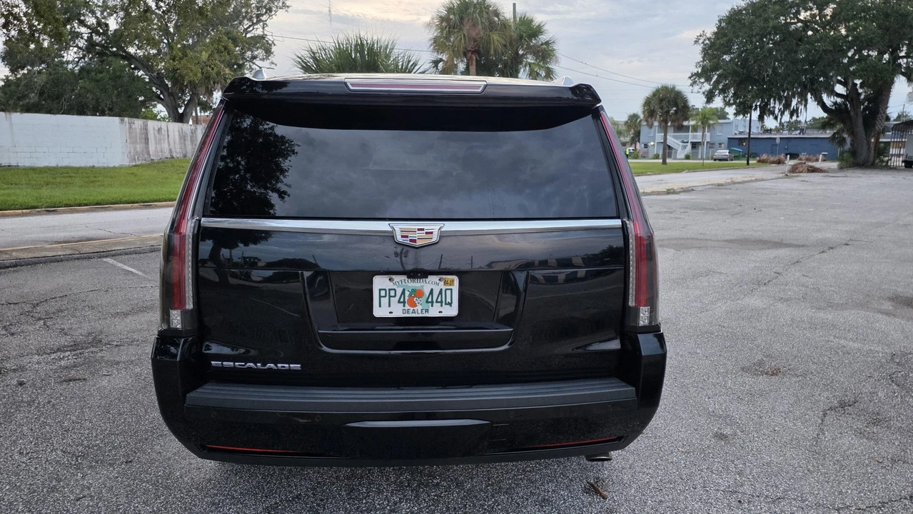 2019 Cadillac Escalade 4th Gen - Image 14 of 31