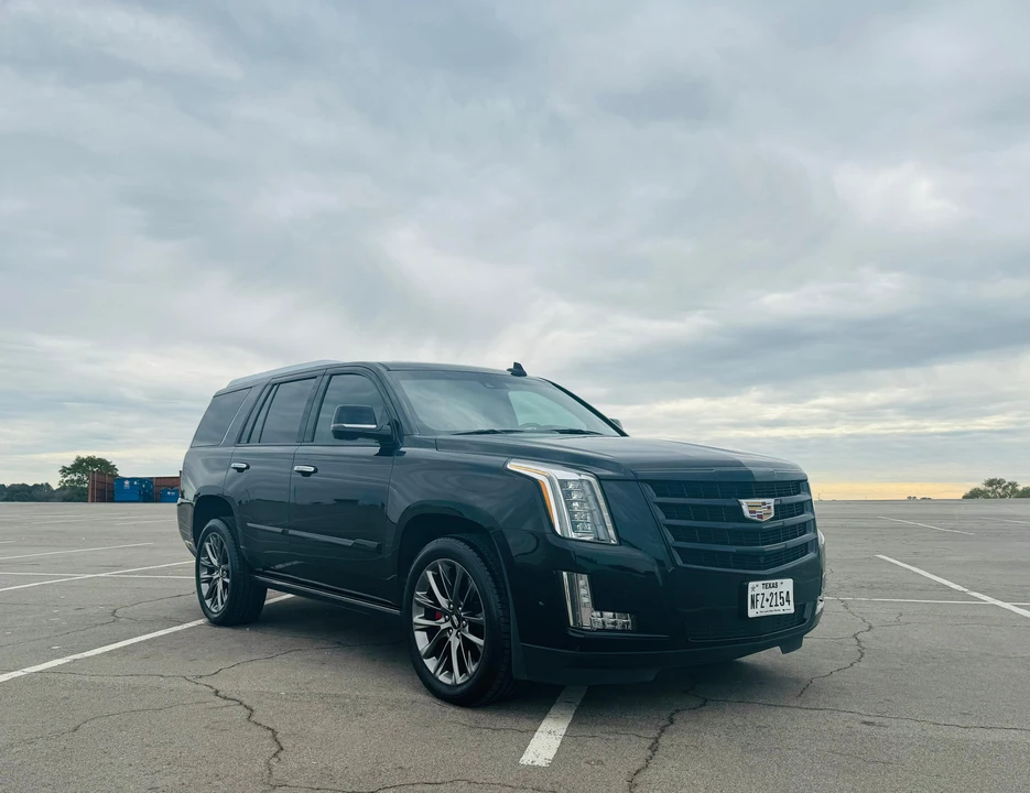 2019 Cadillac Escalade 4th Gen - Image 19 of 31