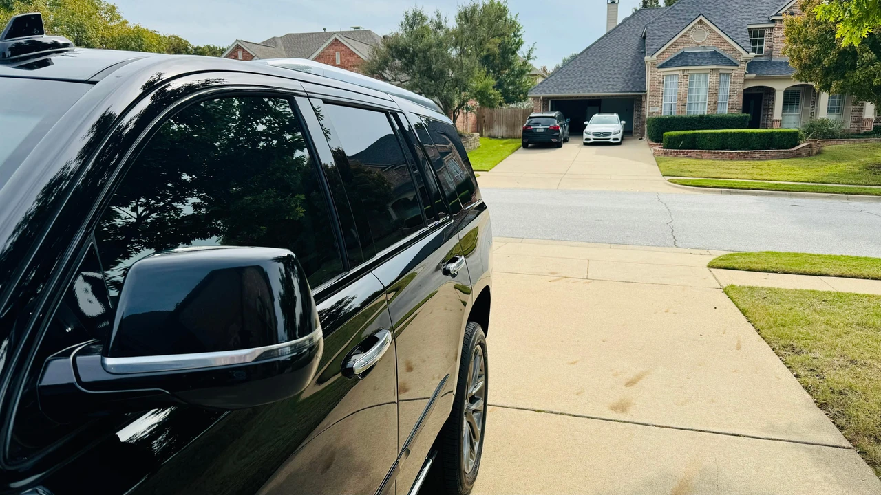 2019 Cadillac Escalade 4th Gen - Image 23 of 31
