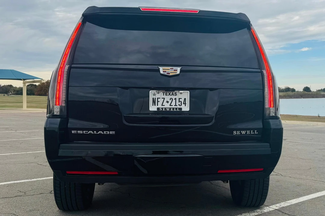 2019 Cadillac Escalade 4th Gen - Image 5 of 31
